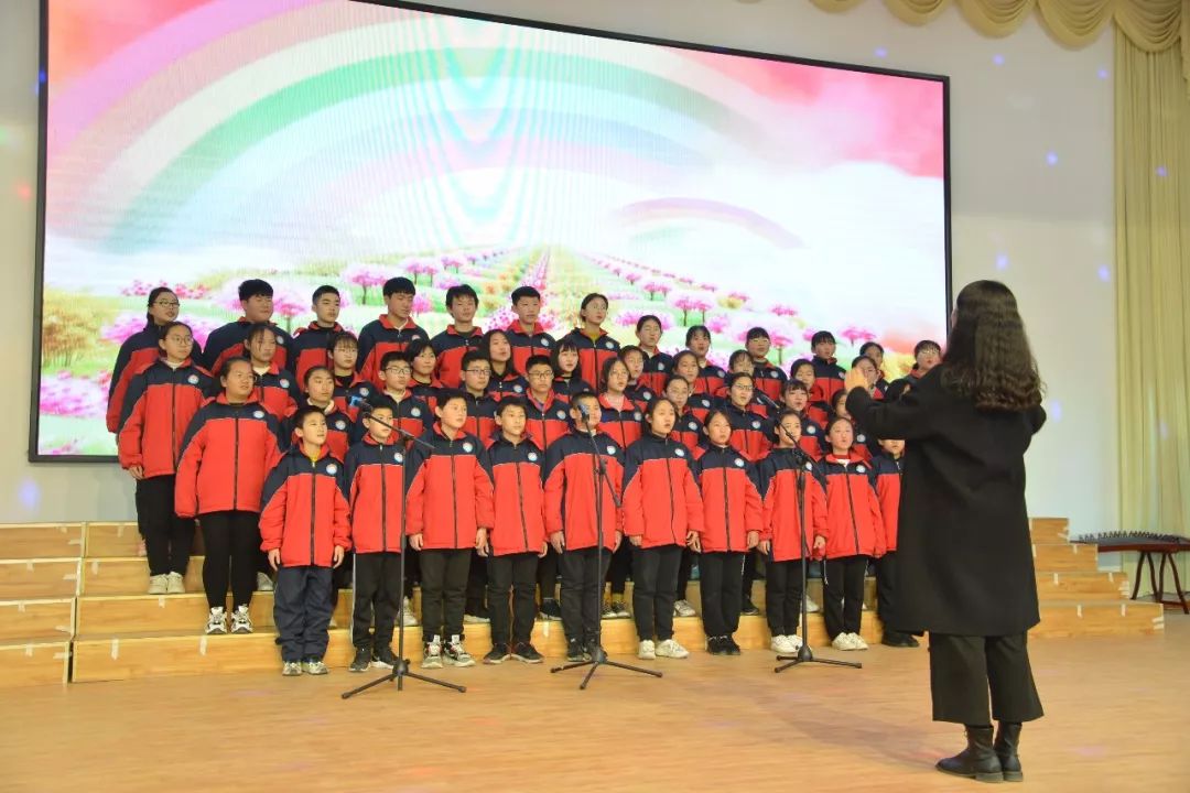未成年人思想道德建设碑廓中学开展2020年梦想飞扬舞动青春元旦文艺