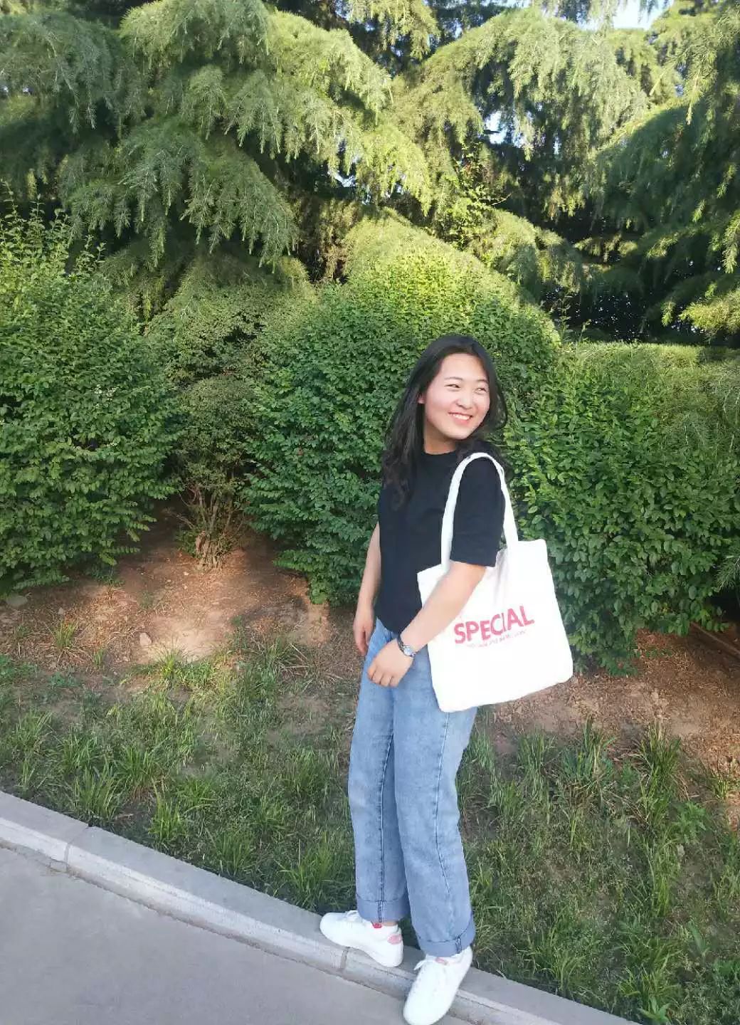 第三届校长奖学金致王盼盼