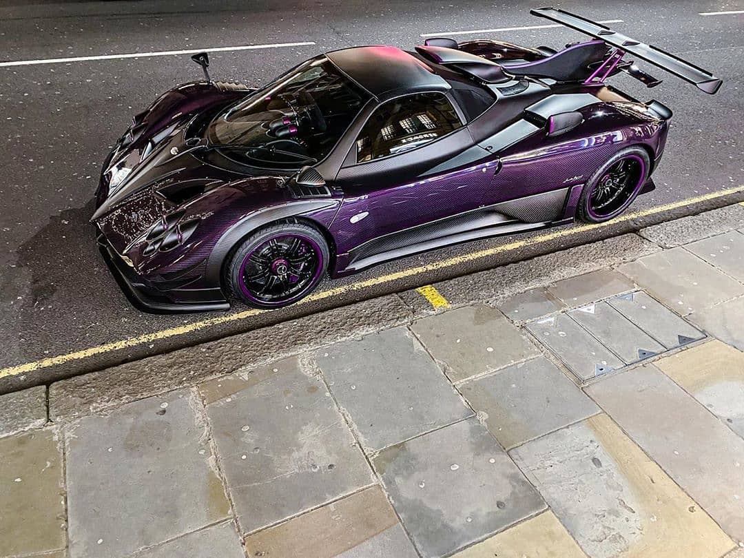 采用稀有亮紫色碳纤维车身的帕加尼 zonda zun!