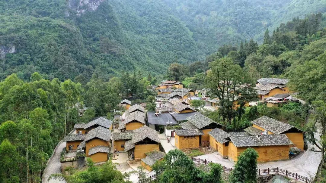 【东西部扶贫协作】打造精美村庄新亮点 ——新现镇石洞村帮扶项目见