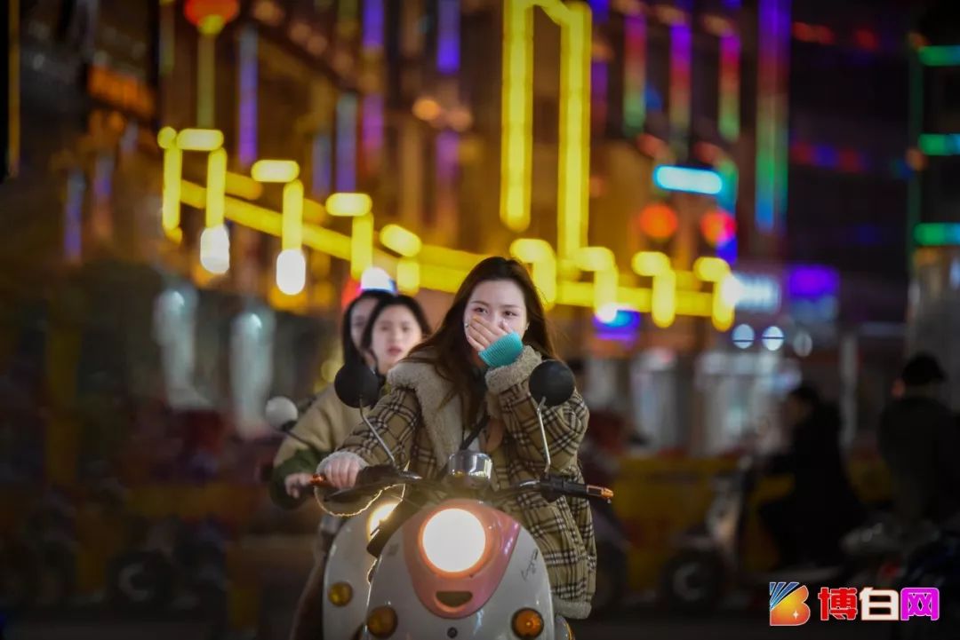 夜景美到爆!博白文化路,大街,新兴街竟然变成这样了!