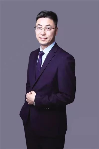 雀巢奶牛养殖培训中心(idf)总经理 张振东牛人朋友们都很忙,甚至有