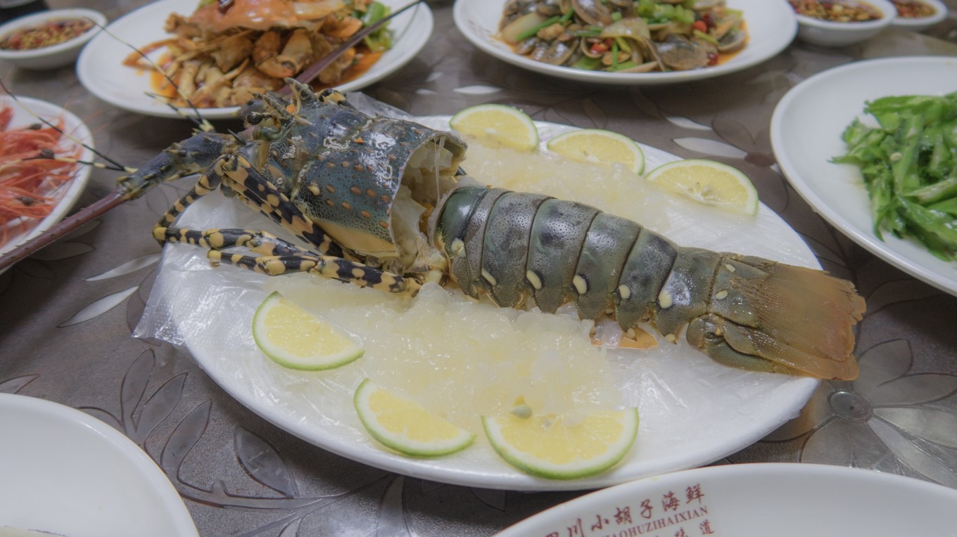 刺身大花龙好棒!只有最新鲜的才敢拿来做刺身,不然肉吃起来会有腥味
