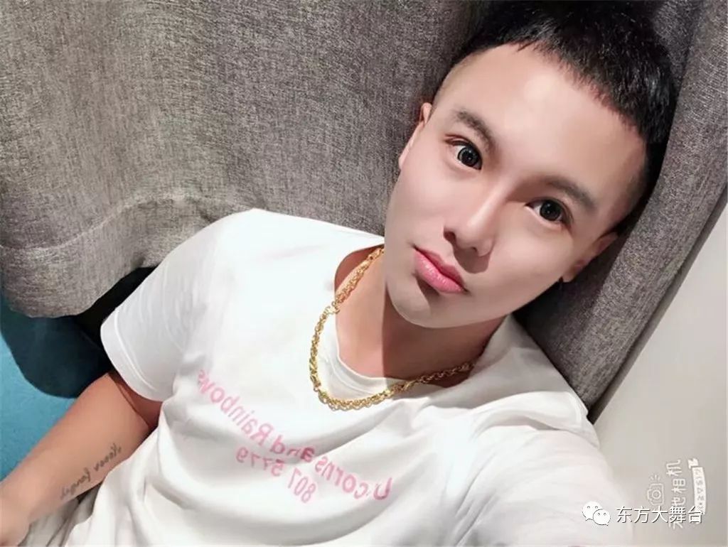 "凌"姿动人,"韬"声依旧——俊俏男旦孙凌韬_越剧