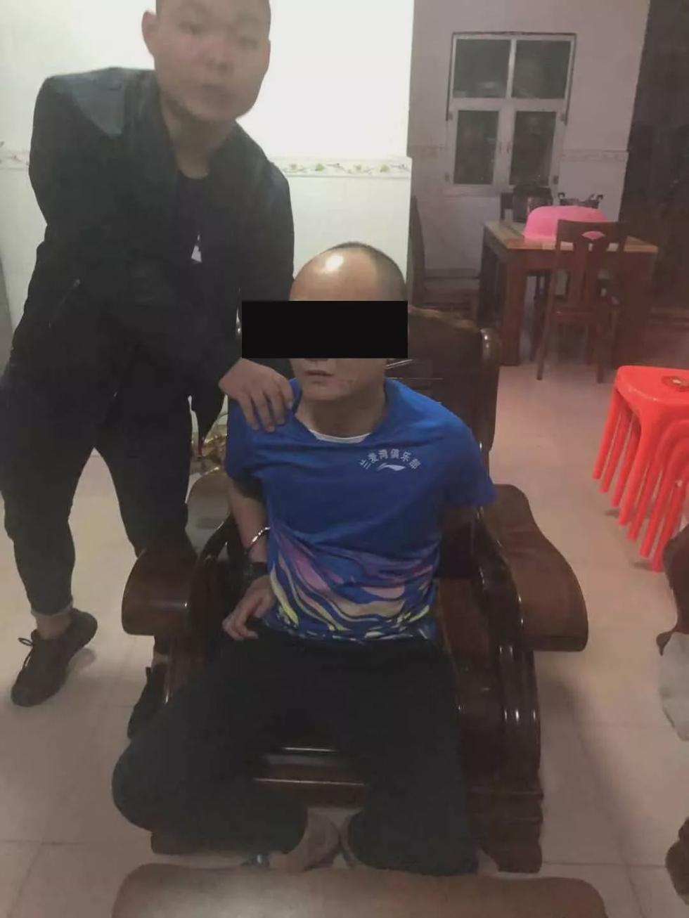 黑老大被抄家保险柜现金堆积成山10辆车遭扣押