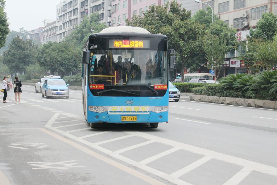 张家界最新公交线路大全人手一份建议收藏附16条公交线路图