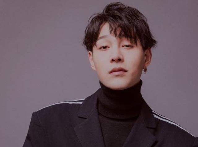 他是新晋男神,称为是邓伦和小沈阳的合体,自己居然这样说_袁昊