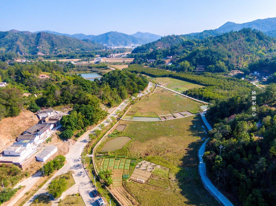 广东大埔唐溪古村唯独李家祖宅被导游称前有照后有靠