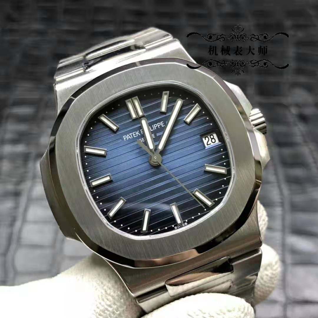 百达翡丽运动系列型号57111a蓝盘鹦鹉螺实拍欣赏