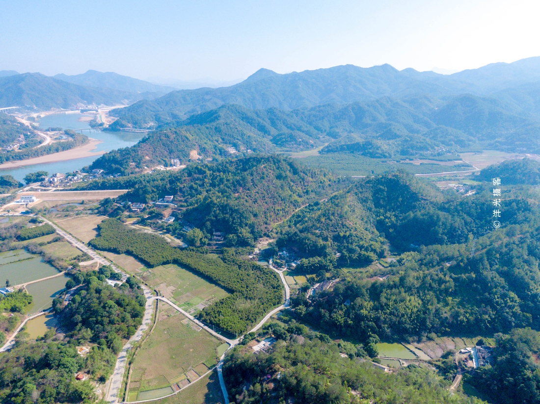 广东大埔唐溪古村唯独李家祖宅被导游称前有照后有靠