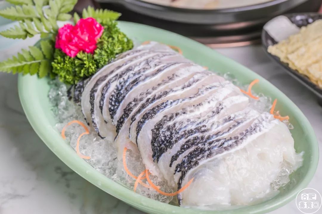 开业壕送lv,aj1,ysl的神仙火锅!比男朋友还暖!