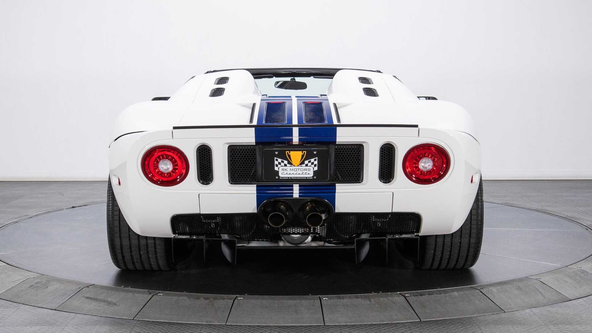 价值429900美元的2005款福特gtgtx1roadster