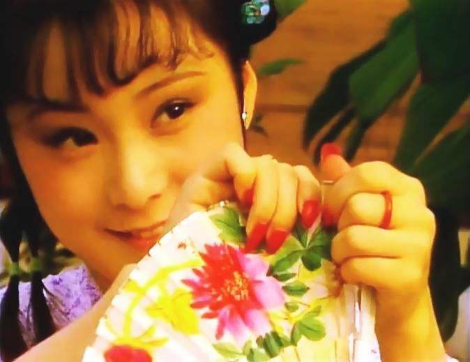 大观园中的姑娘们中,除了小姐以外,在丫鬟里面,就属晴雯的长相最好,这