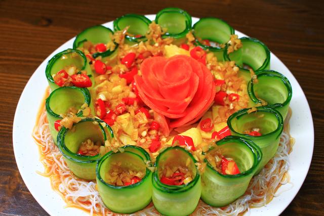 我家年夜饭必上的8道凉菜好吃好看做法简单客人都说香