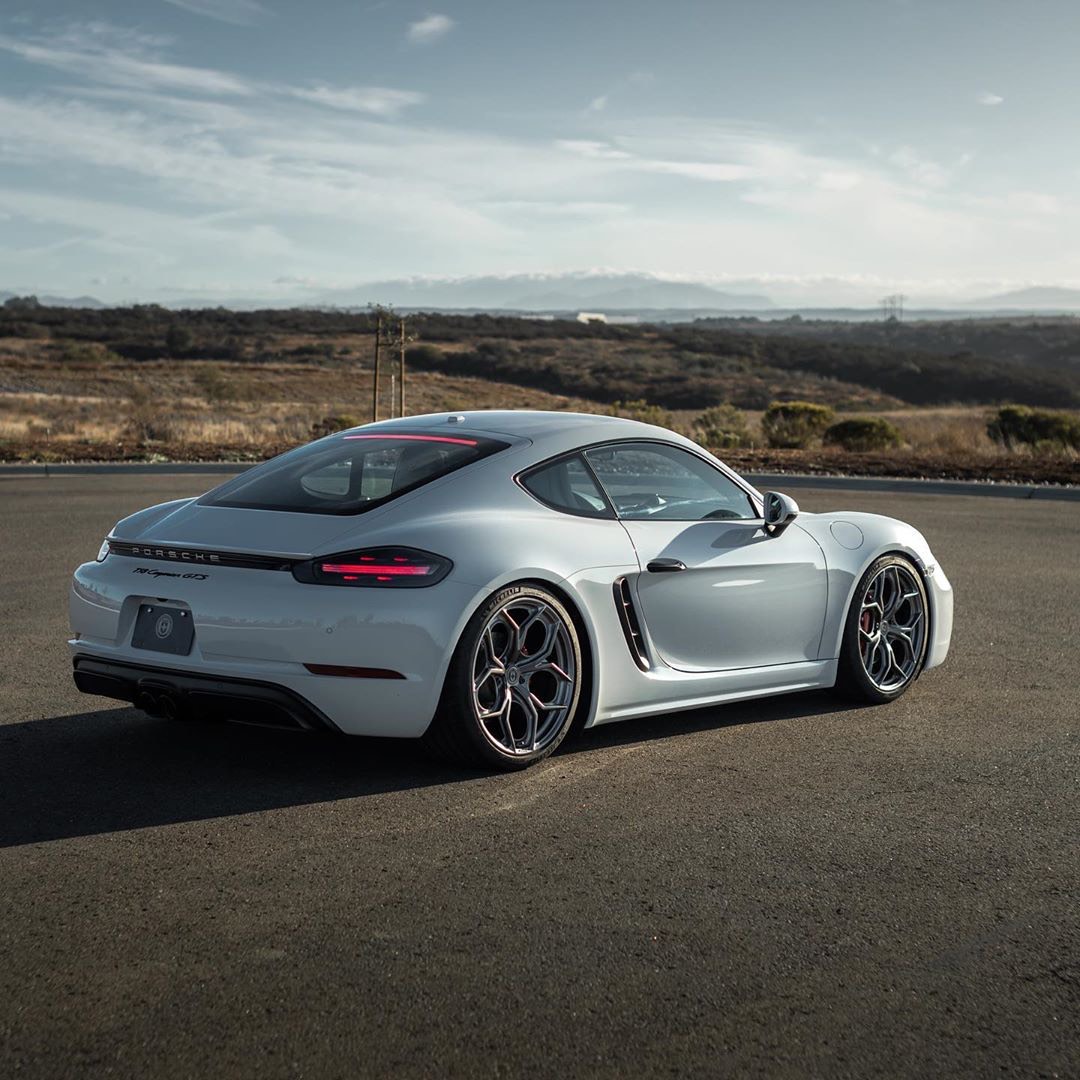 不一样的入门级保时捷718caymangts大片欣赏