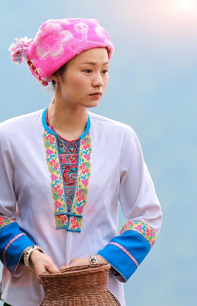 你见过帮稻田梳"胎毛"吗?2019广西桂林龙胜梯田梳秧节记趣