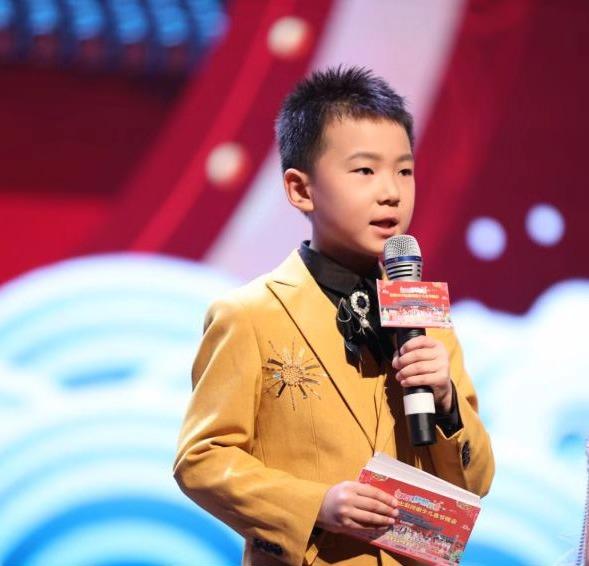 春晚早爆料大势童星刘沛林受邀录制河南台少儿跨年春晚