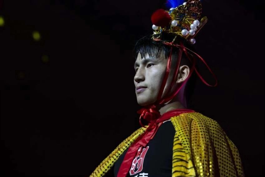 如今,李联邦和他的好兄弟"中国队长"付高峰共同训练,并肩作战,是天津