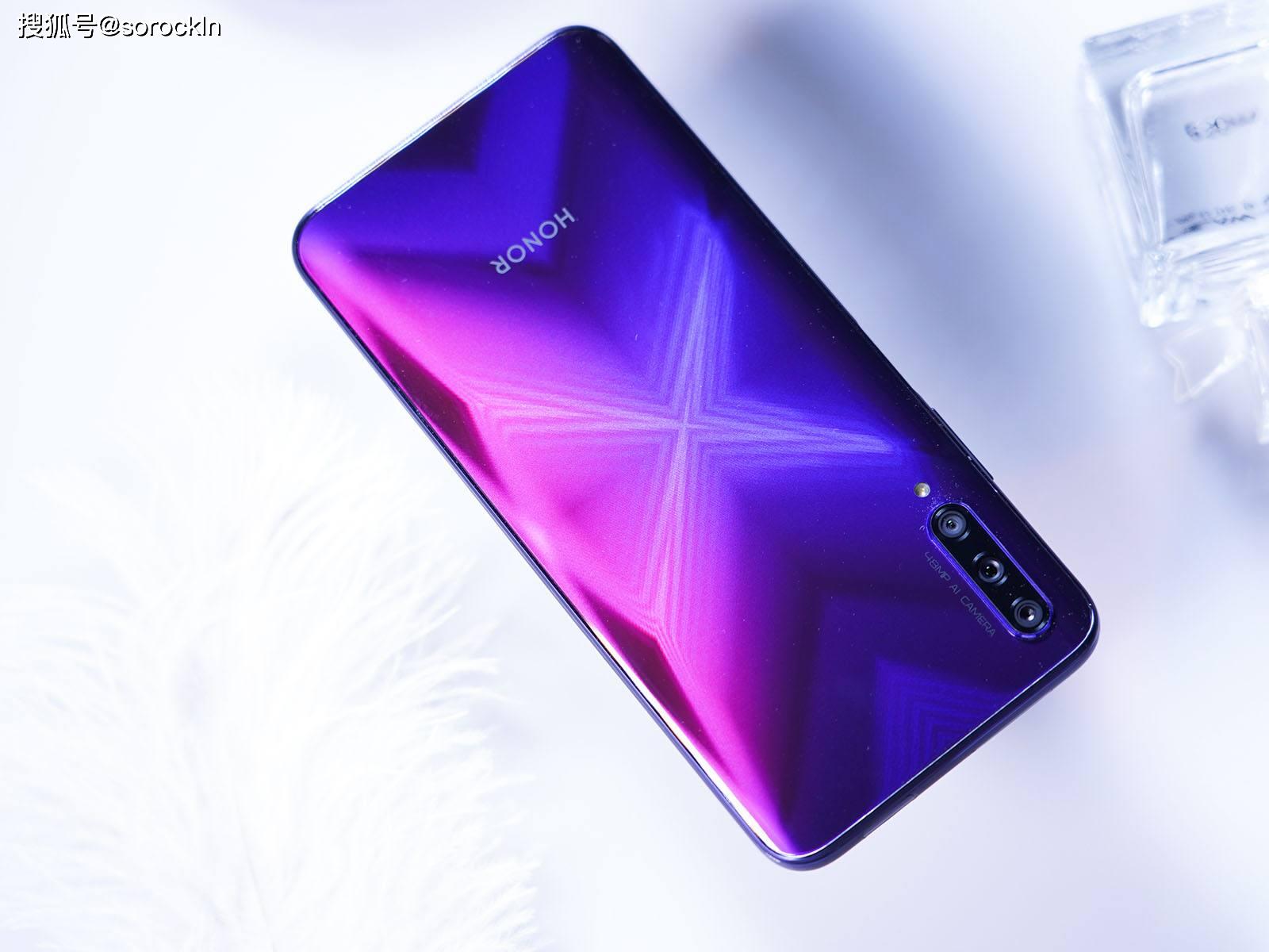 原创余承东太狠了不计成本打造麒麟820性能太强荣耀10x首发