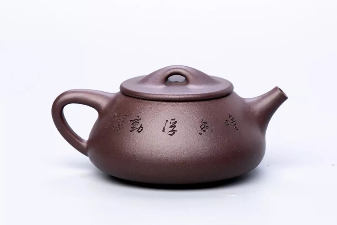 温润沉静素心问壶崔微紫砂艺术