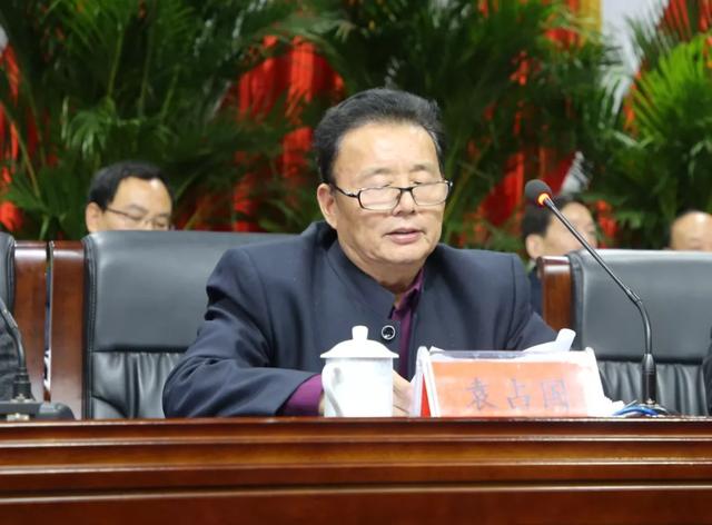 袁占国本次大会,凤凰网,郑州晚报,登封电视台等媒体给予了跟踪报道.