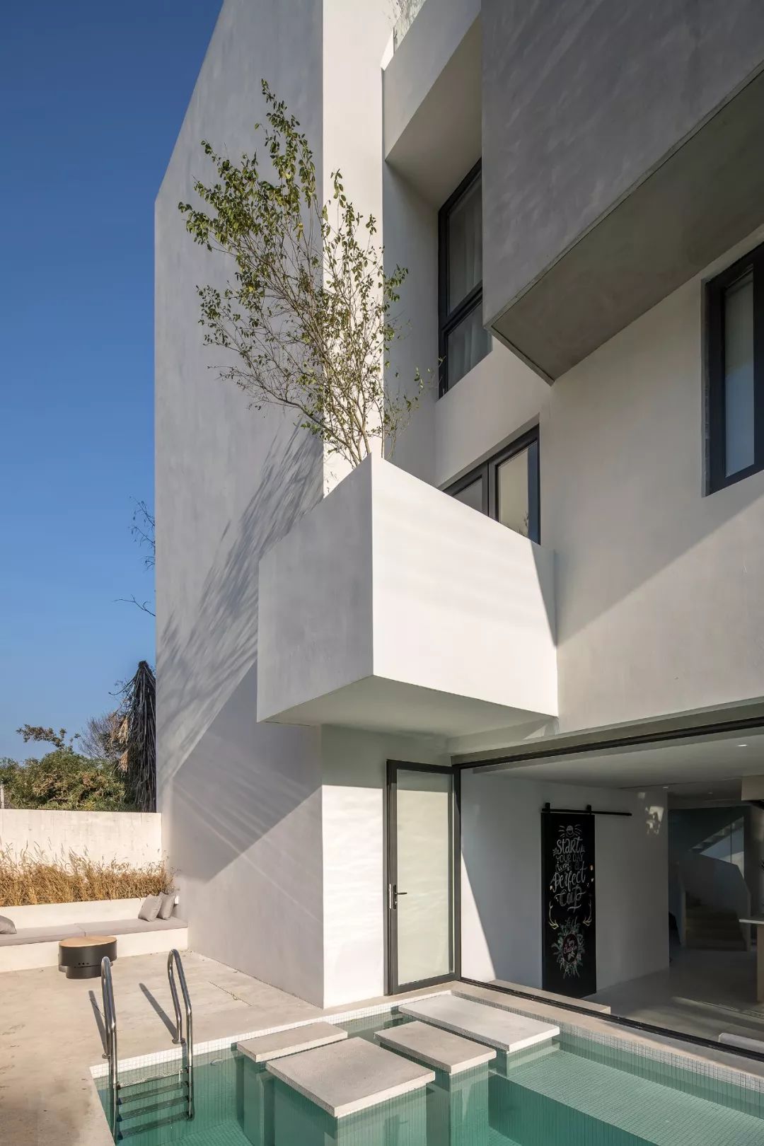 两个最新极简民宿设计越简越美