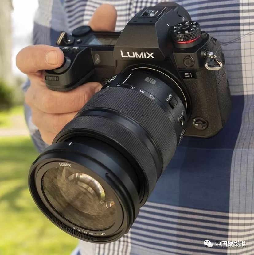 松下lumixs1全画幅无反相机一身本领曲高和寡