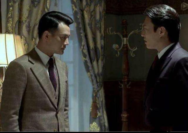 伪装者中明台和阿诚都是被收养的孩子为何一个少爷一个仆人