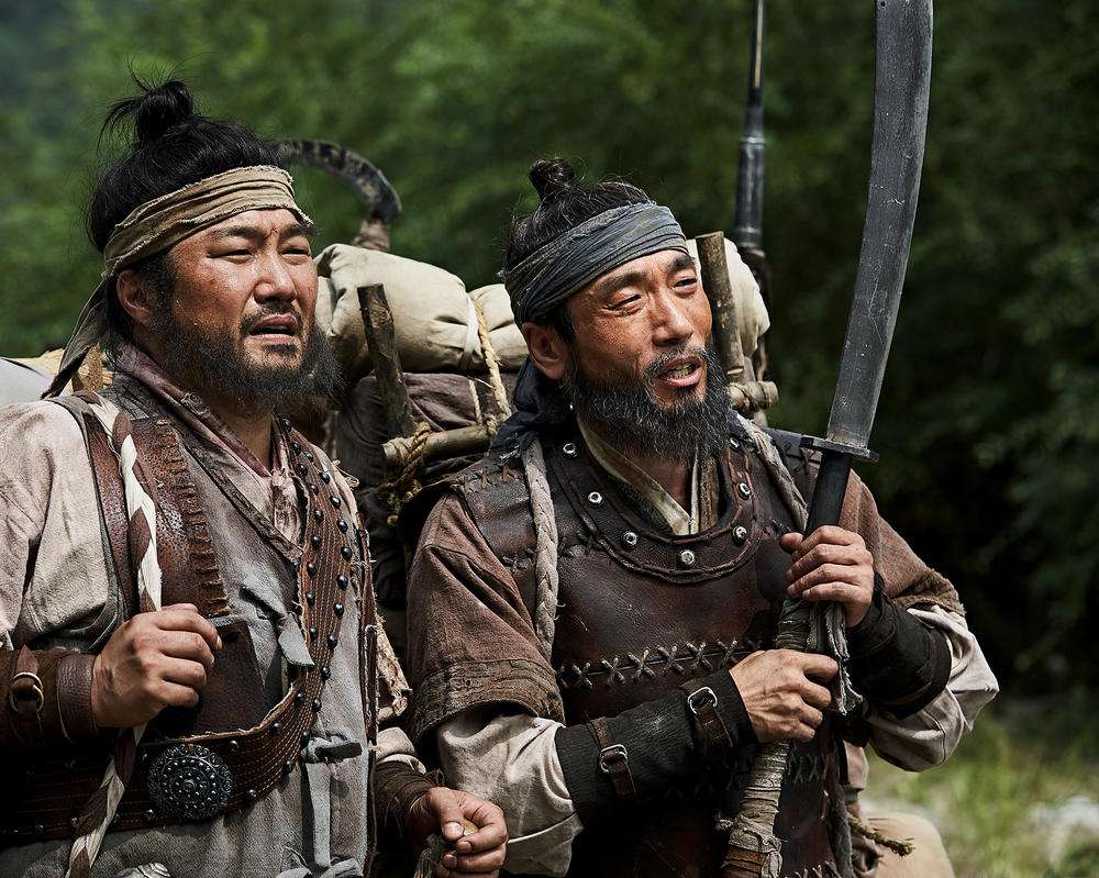 韩国抗倭电影《代立军》剧照于是,朝鲜举倾国之兵对倭寇老巢的战斗