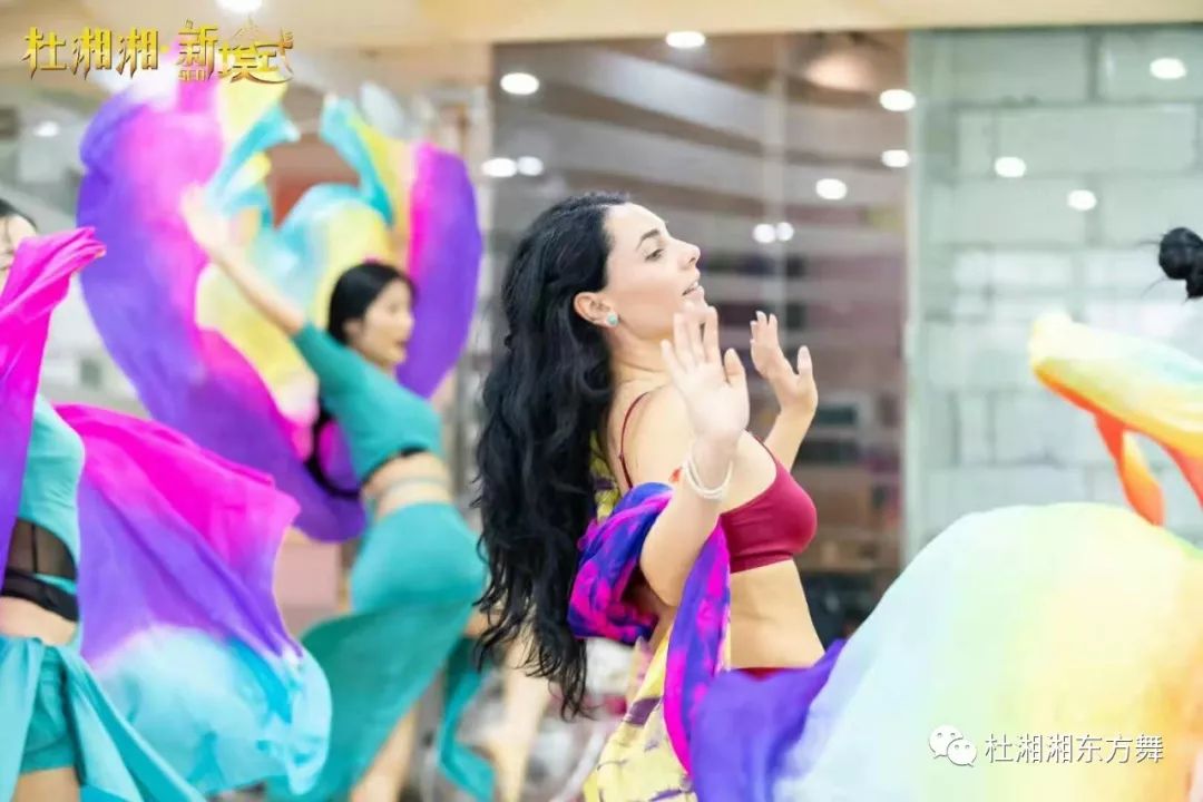 你想知道怎样成为一名优秀的肚皮舞教练