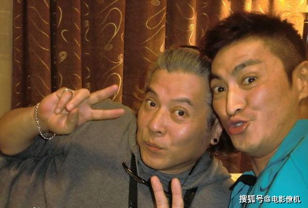 相比主演,剧中存在感其实挺强的配角"王朝"高念国,"马汉"徐亨,"张龙"