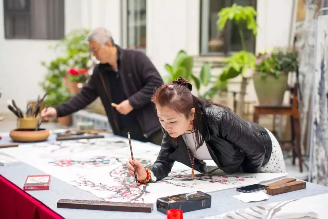 集大美术奖学金颁发丨彩墨寄情林金定师生作品巡回画展