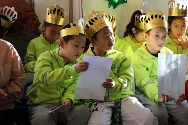 赤峰市紅山區(qū)第十九小學(xué)——儀式成長課程之十歲生日禮(圖15) 赤峰市紅山區(qū)第十九小學(xué)——儀式成長課程之十歲生日禮(圖15)