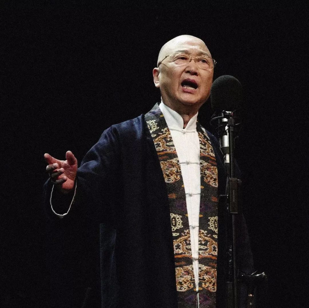 著名主持人,朗诵艺术家.