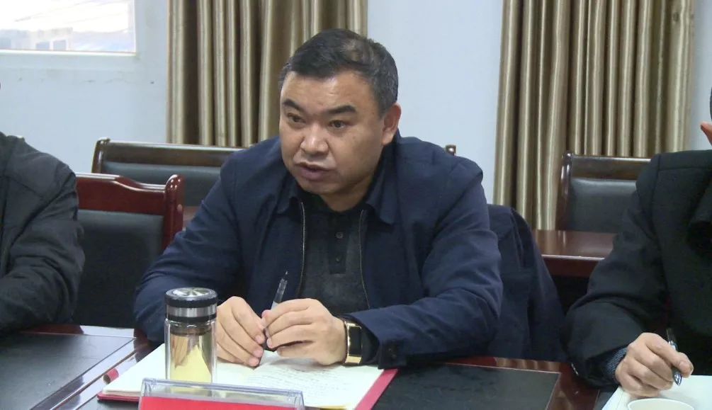 芦山县委书记周建华赴双石镇调研指导产业发展工作