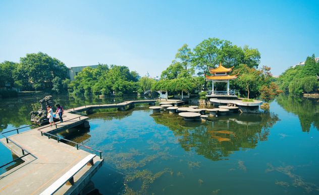 可游玩这里是城市的"绿肺"……滴水湖公园,木鱼湖湿地公园雨湖公园