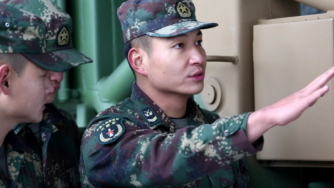 第九届火箭军十大砺剑尖兵为淮南的他点赞