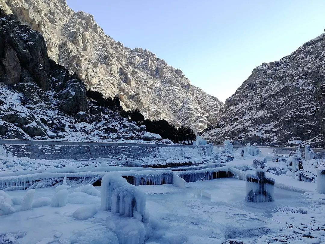 别说银川冬天没雪,贺兰山满足你对冰雪的所有幻想!_雪景