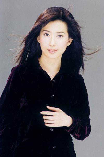 她是"月亮公主",嫁给渣男9年忍气吞声,离婚后还被设局陷害_孟庭苇