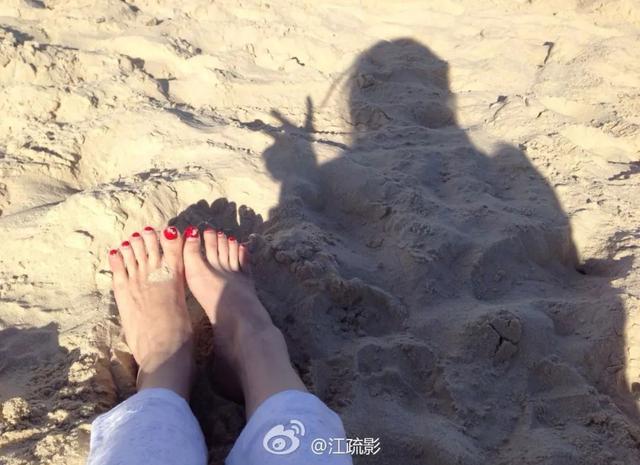 江疏影怎样保养自己的脚