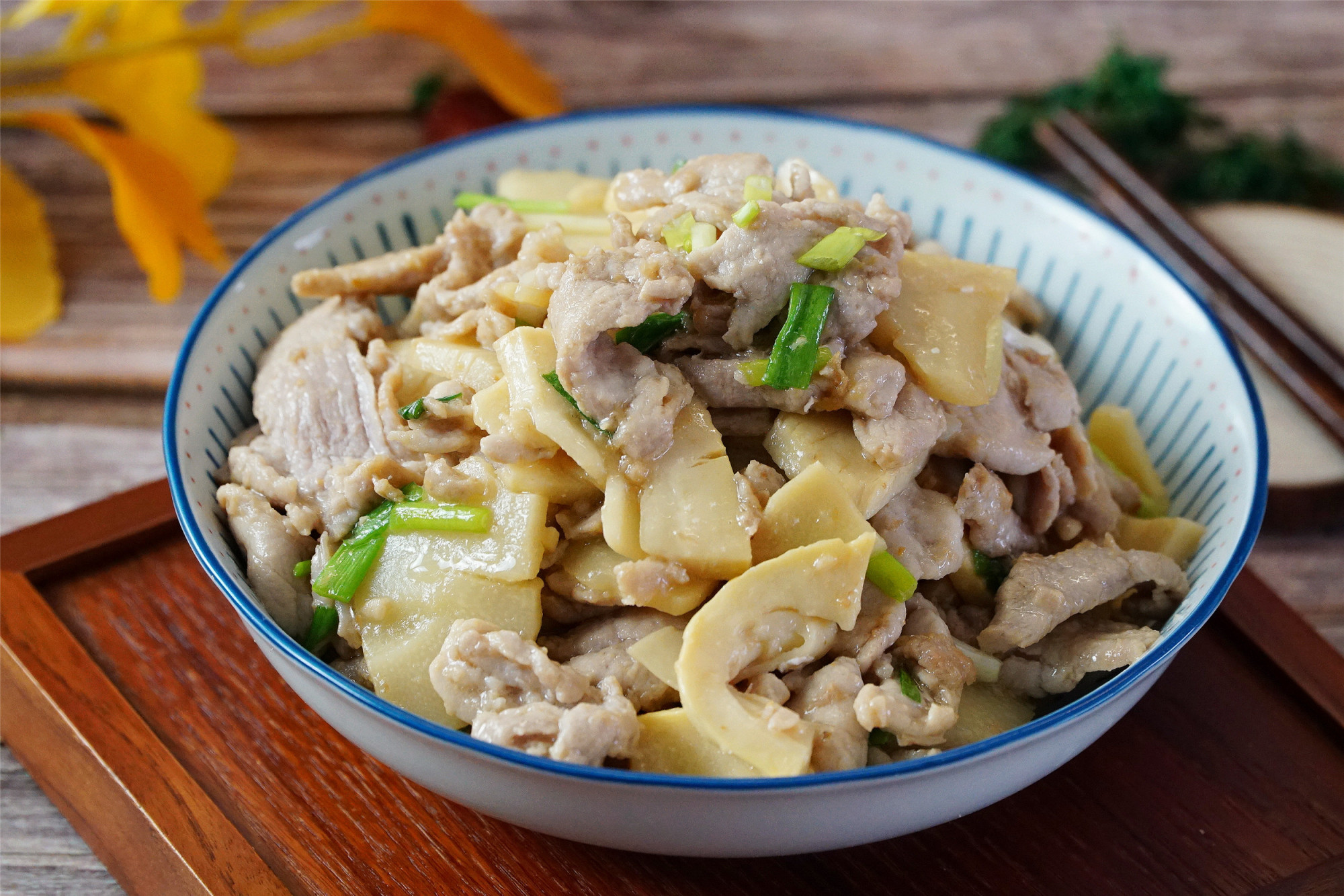 炒肉片时先裹淀粉还是蛋清都不对教你炒不老肉滑嫩的窍门