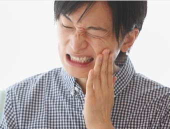 牙疼彻夜难眠补牙倾家荡产补牙的钱都够买一辆宝马了