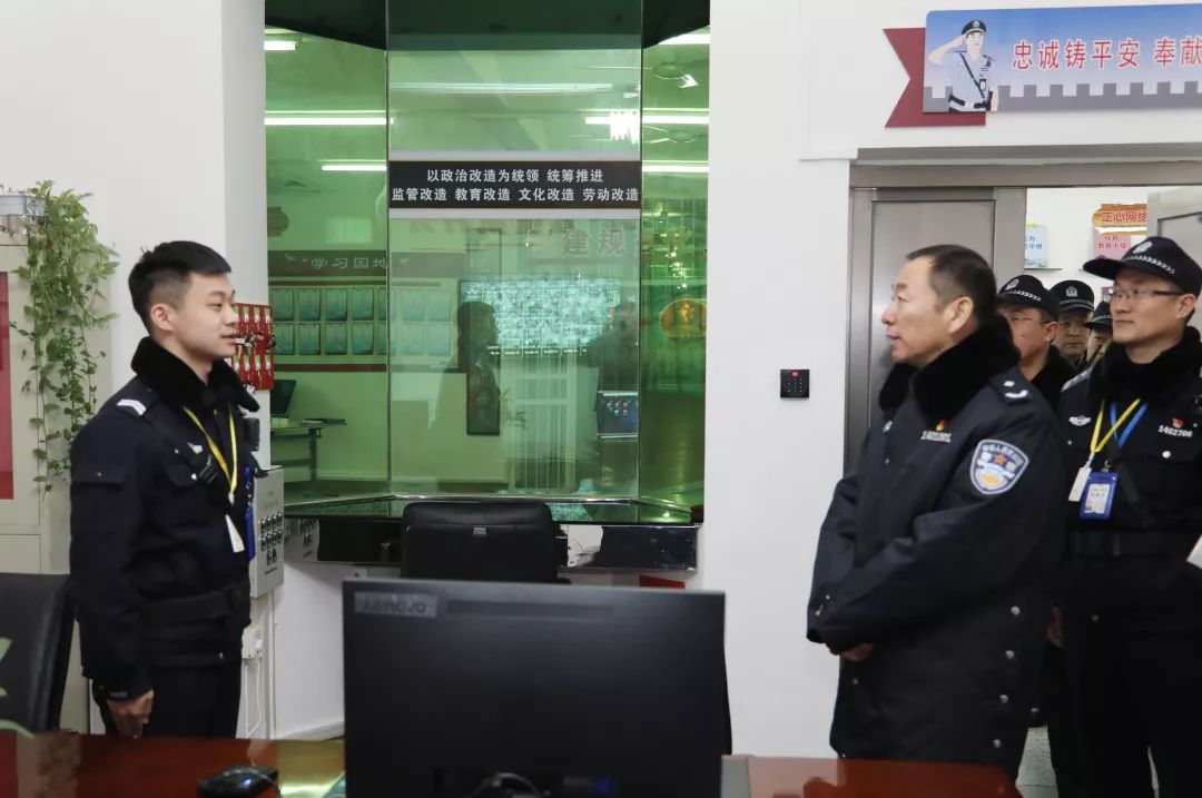 王锁成到太原一监检查调研
