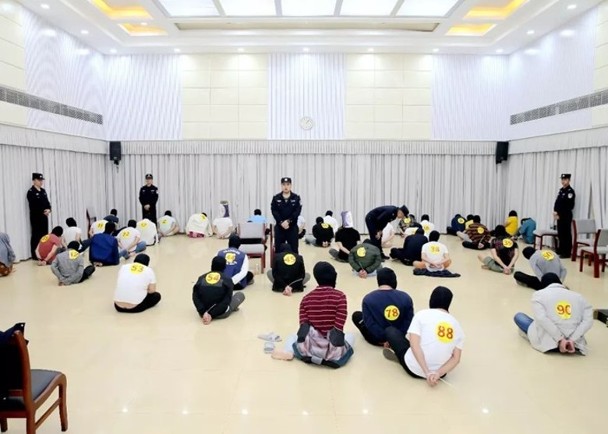 经查,张清及其团伙成员在东方市涉嫌故意伤害,聚众斗殴,寻衅滋事,敲诈