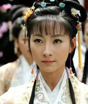 中贾探春《黛玉传》中贾探春饰演者陶昕然▓贾探春→ 贾政与妾赵姨娘