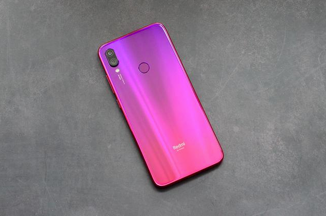 红米note7pro还搭载了4800万像素 500万像素双摄的拍照组合,主摄像头