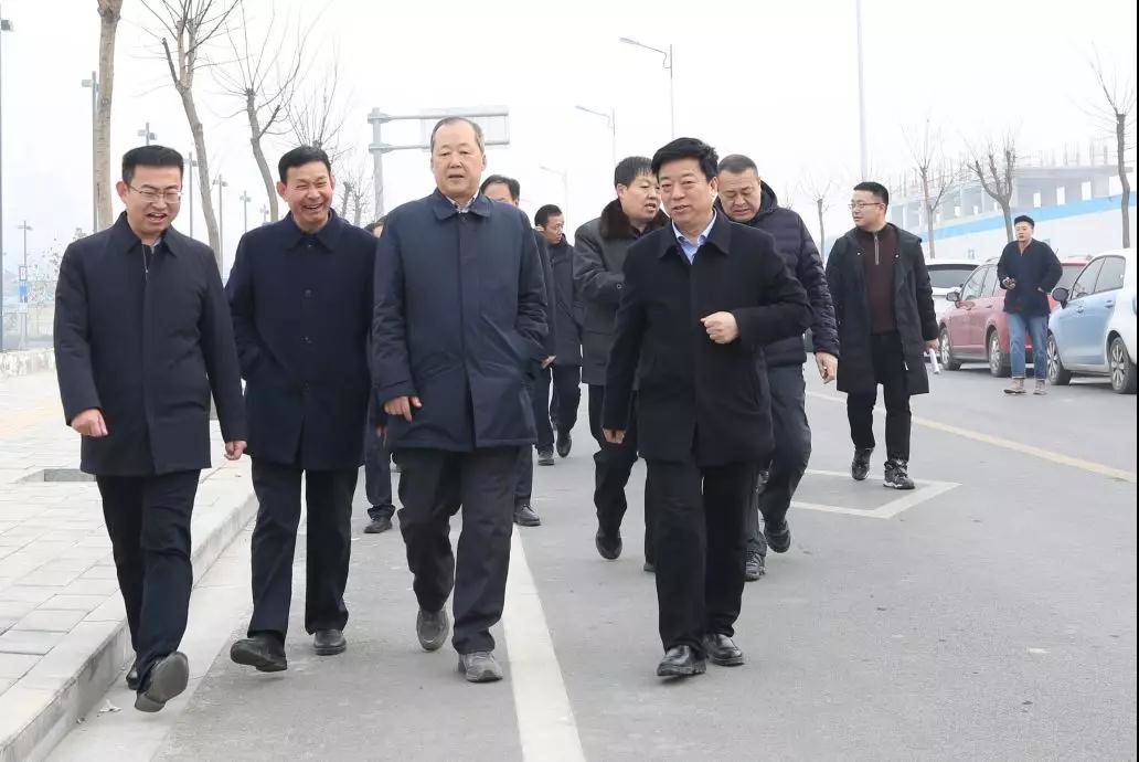 运城副市长董旭光带领相关职能部门调研万达广场东侧地块