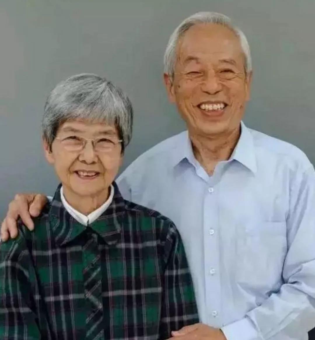 作为第三任院长,樊锦诗曾经和丈夫分居长达19年之久,晚年后丈夫才来到