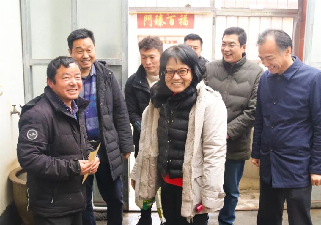 资产经营部部长钱伯彬到云台走访慰问困难家庭,云台农场公司党委书记