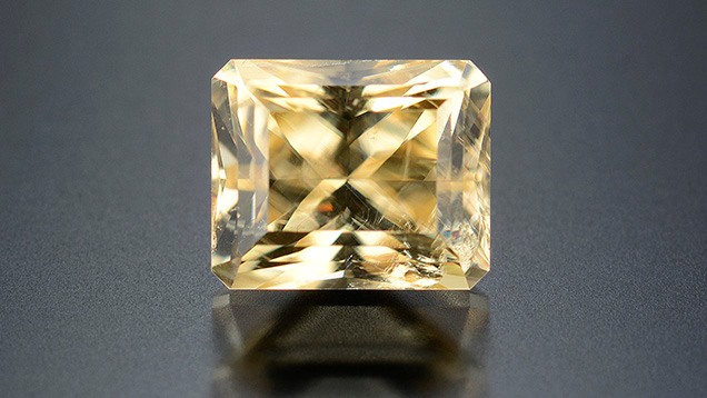 俄罗斯开采的伏拉索夫宝石